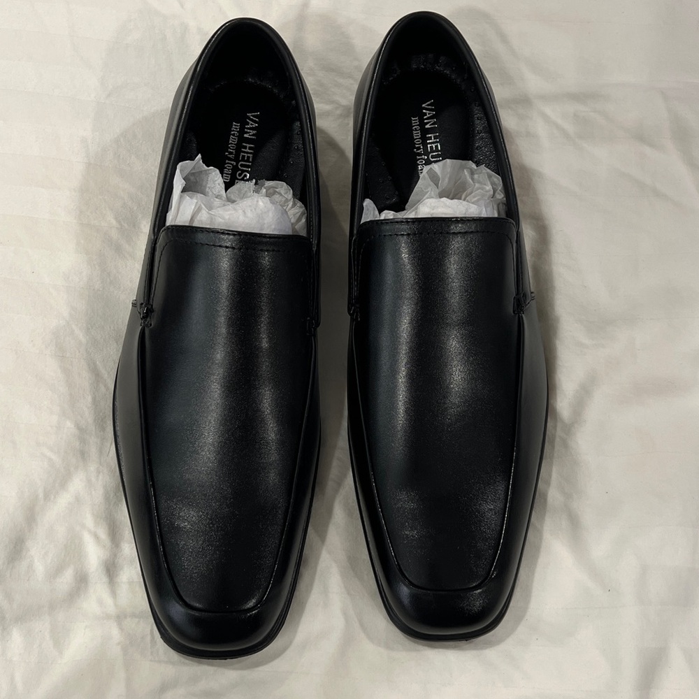 Van Heusen Men's Black Leather Dress Shoes